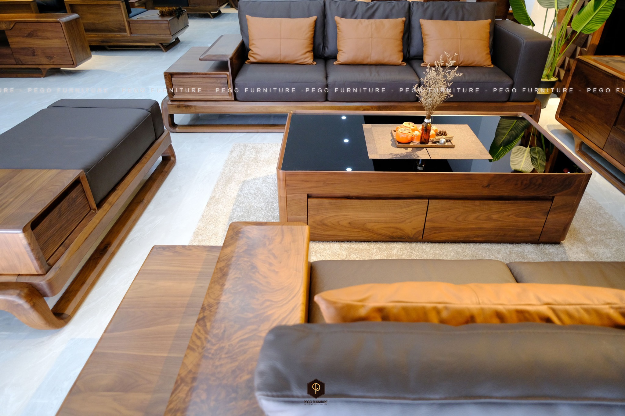 Sofa gỗ óc chó